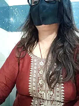 Aishwaryaa 69 online show from February 2, 2026, 7:40 am