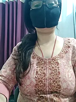 Aishwaryaa 69 online show from June 1, 2026, 3:30 am