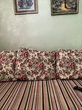 Snapshot of Lanaa19 chatting on September 23, 2025, 10:29 am Lanaa19 online show from September 23, 2025, 10:29 am