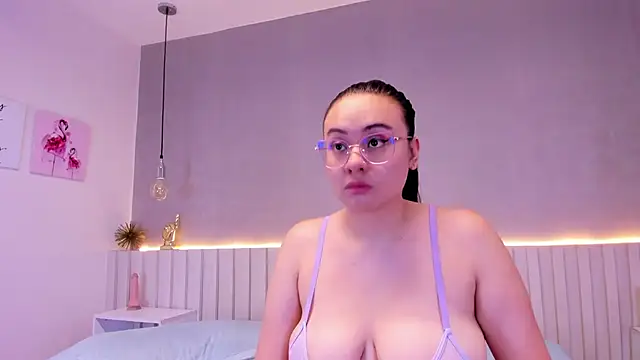 naughtylesbians   online show from February 14, 2026, 2:52 am