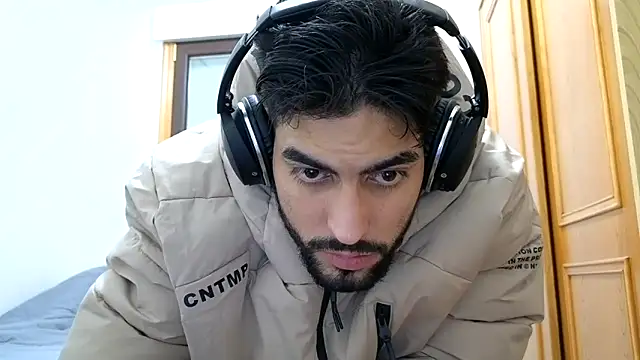 Snapshot of Jackyrose chatting on December 14, 2024, 6:56 am Jackyrose online show from December 14, 2024, 6:56 am