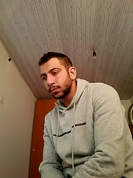 Snapshot of emea4 chatting on April 9, 2026, 11:48 am emea4 online show from April 9, 2026, 11:48 am