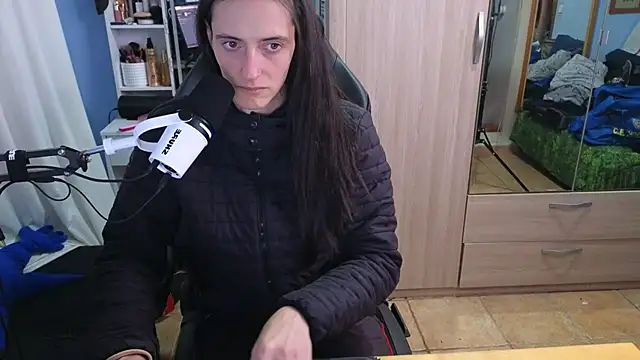 MemiKouki online show from January 16, 2025, 7:52 pm