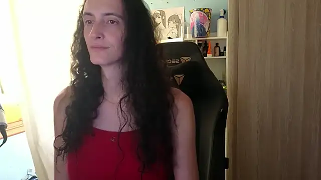 MemiKouki online show from June 21, 2026, 3:36 pm