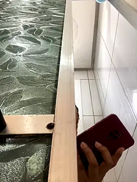 MaryAlbuquerque online show from November 5, 2025, 5:35 pm