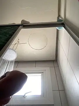 MaryAlbuquerque online show from November 12, 2025, 4:40 pm