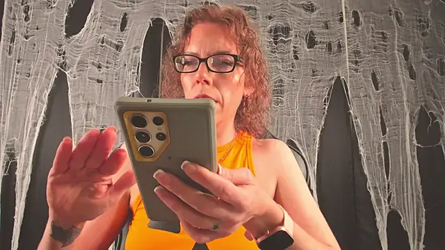 SaraDesirexo online show from October 28, 2025, 12:19 pm