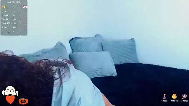 SharonR1 online show from October 19, 2025, 3:01 pm