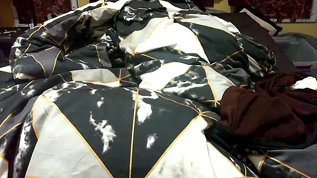 Mic Oxinner online show from December 1, 2025, 8:58 pm