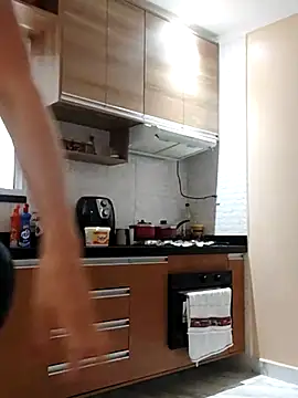 melissa 35  online show from November 11, 2025, 1:22 pm