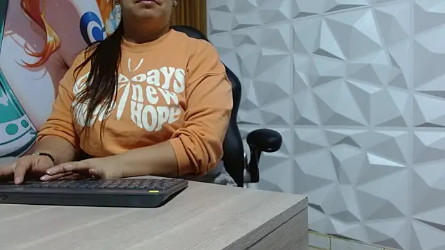 monickhot303av online show from May 20, 2026, 4:29 am