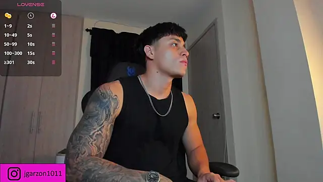 Snapshot of _joansoto chatting on March 12, 2025, 1:30 pm  joansoto online show from March 12, 2025, 1:30 pm