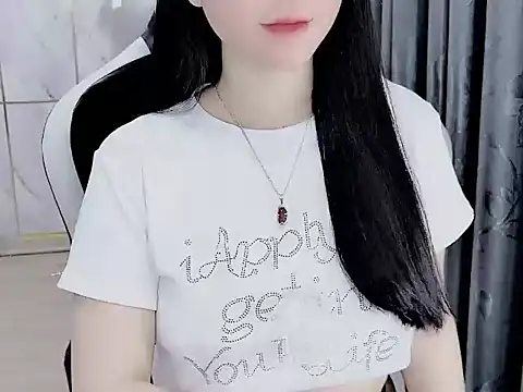 Snapshot of _Lygn__ chatting on December 13, 2024, 6:00 am Lygn online show from December 13, 2024, 6:00 am