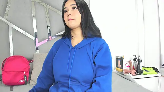 Catherinee69 x online show from October 4, 2025, 3:48 am