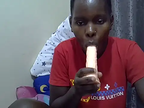 Snapshot of Divah_jojo chatting on October 18, 2025, 7:47 pm Divah jojo online show from October 18, 2025, 7:47 pm