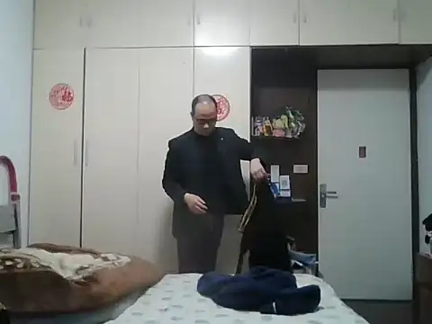 Williams-0577 online show from March 15, 2026, 6:52 am