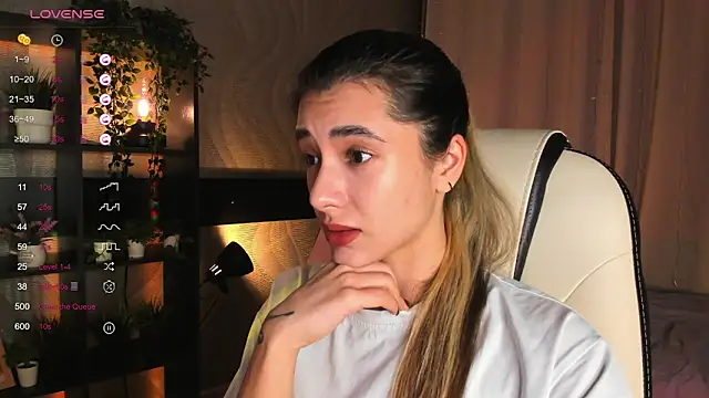 DarlaLike online show from November 14, 2025, 3:38 am