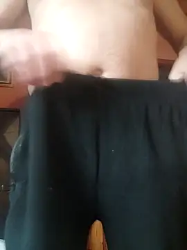 Snapshot of Viause_Kentauelle chatting on February 18, 2026, 8:54 am Viause Kentauelle online show from February 18, 2026, 8:54 am