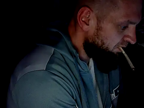 Snapshot of donhulio482 chatting on March 11, 2025, 5:38 am donhulio482 online show from March 11, 2025, 5:38 am