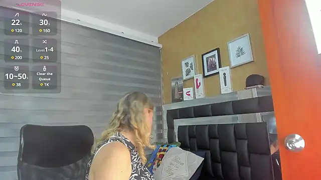 Snapshot of charlotte__G chatting on January 20, 2025, 11:56 am charlotte G online show from January 20, 2025, 11:56 am