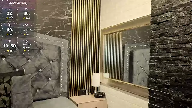 charlotte  G online show from December 21, 2025, 9:49 am