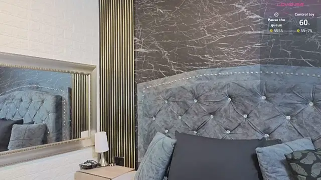 charlotte  G online show from March 31, 2026, 11:21 am