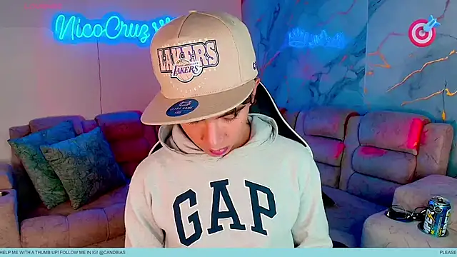 Niico Cruz online show from February 23, 2026, 10:29 pm