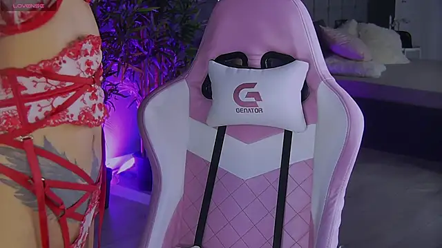 shayblonde online show from December 25, 2024, 9:11 pm