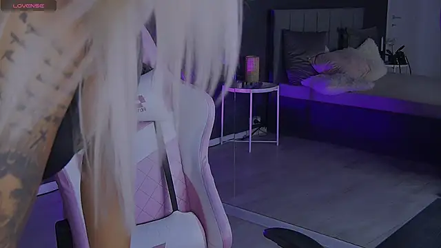 shayblonde online show from December 28, 2024, 9:08 pm