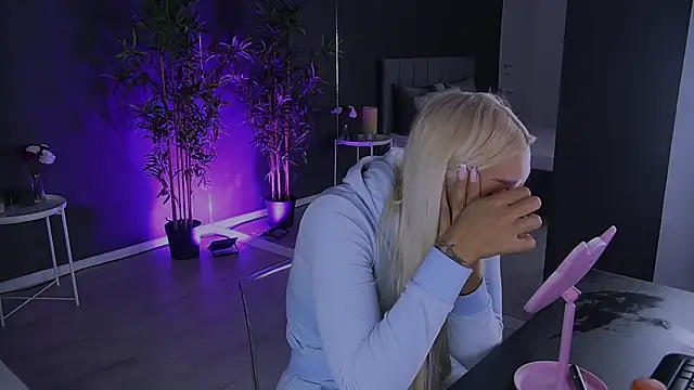 shayblonde online show from January 27, 2025, 9:33 pm