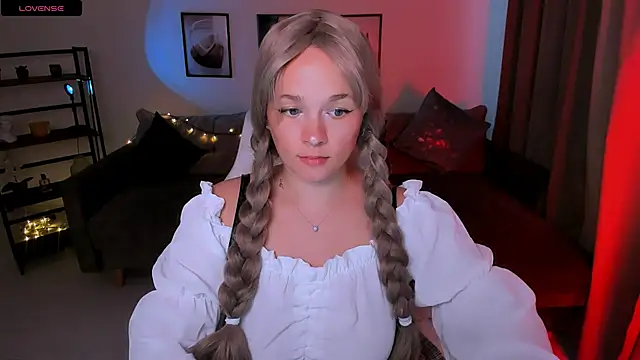 SherillBrill online show from September 28, 2025, 3:06 pm