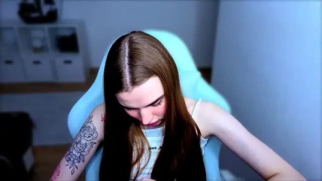 StellaLawless online show from November 10, 2025, 11:09 am