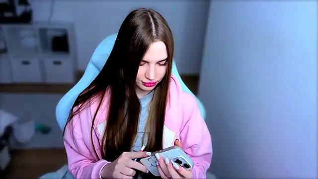 StellaLawless online show from November 15, 2025, 7:21 pm