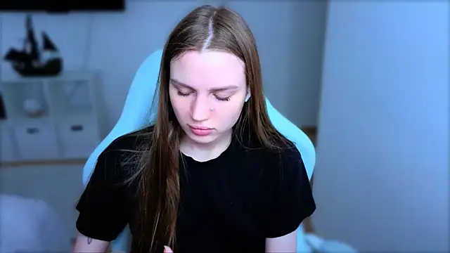 StellaLawless online show from March 21, 2026, 11:04 am