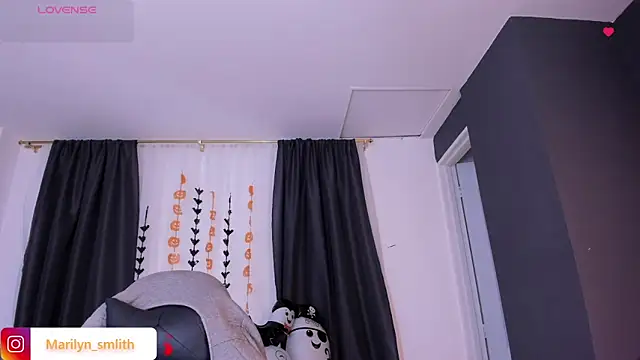 Snapshot of MarilynSmIith chatting on October 21, 2025, 11:44 am MarilynSmIith online show from October 21, 2025, 11:44 am