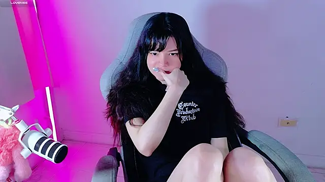 Snapshot of stephybrown chatting on June 3, 2026, 9:42 pm stephybrown online show from June 3, 2026, 9:42 pm