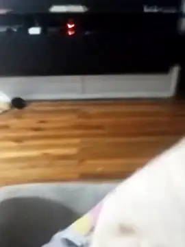 danielsafado222 online show from April 21, 2026, 1:42 am