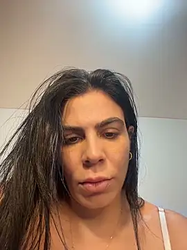 valecruz903 online show from November 28, 2025, 5:37 pm