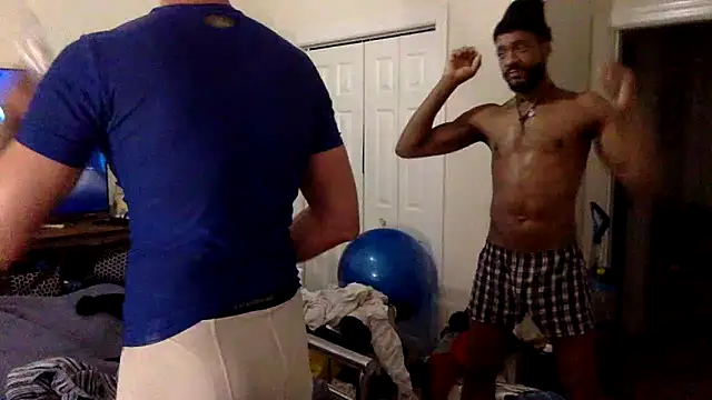 TheOnlyTwinTowers online show from December 15, 2024, 10:07 am