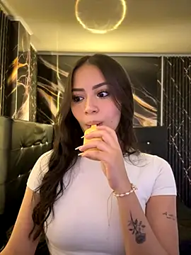 Snapshot of abbymnd chatting on November 6, 2025, 7:26 pm abbymnd online show from November 6, 2025, 7:26 pm