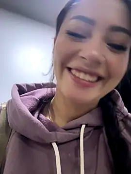 Snapshot of abbymnd chatting on November 12, 2025, 11:03 pm abbymnd online show from November 12, 2025, 11:03 pm