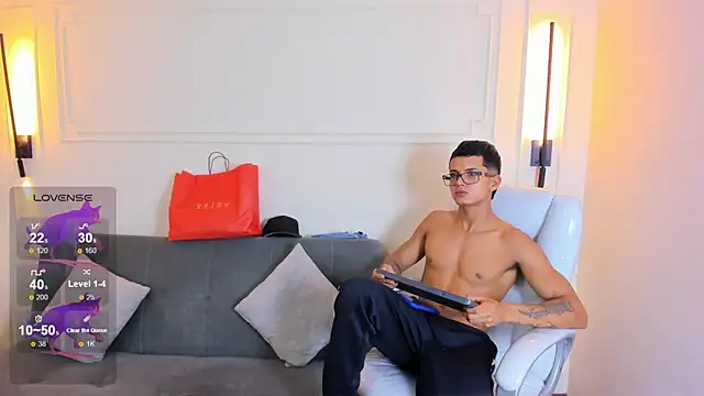 Paradise boy s online show from January 10, 2026, 7:37 pm