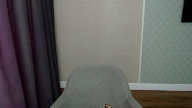 hot-sasha9 online show from April 21, 2026, 12:00 pm