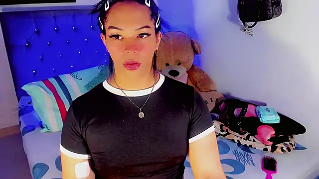 Zakura hot1 online show from September 17, 2025, 8:05 am