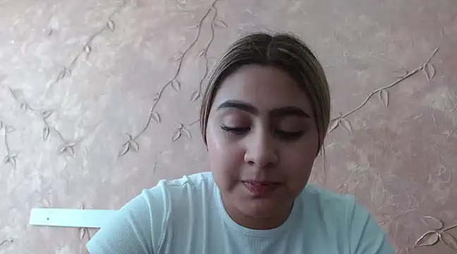 Miabonnett  online show from January 19, 2025, 4:14 pm