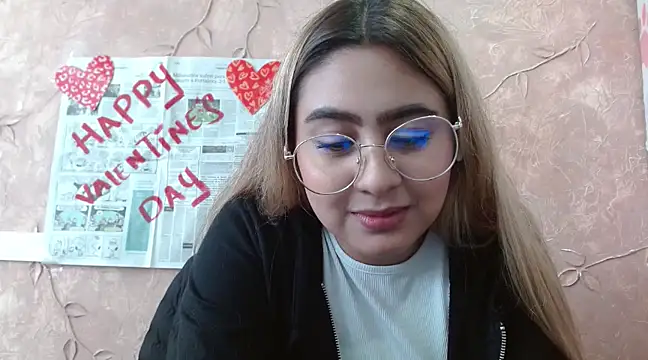 Miabonnett  online show from February 14, 2025, 3:58 pm