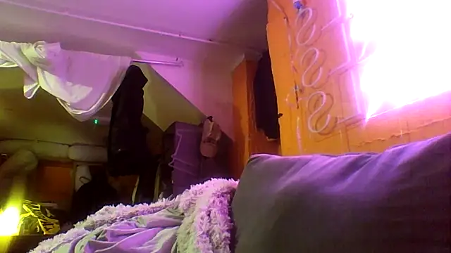 Snapshot of pervy_devil chatting on February 20, 2026, 6:26 am pervy devil online show from February 20, 2026, 6:26 am