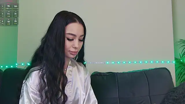 Snapshot of OnlyXandra chatting on February 7, 2025, 8:55 am OnlyXandra online show from February 7, 2025, 8:55 am