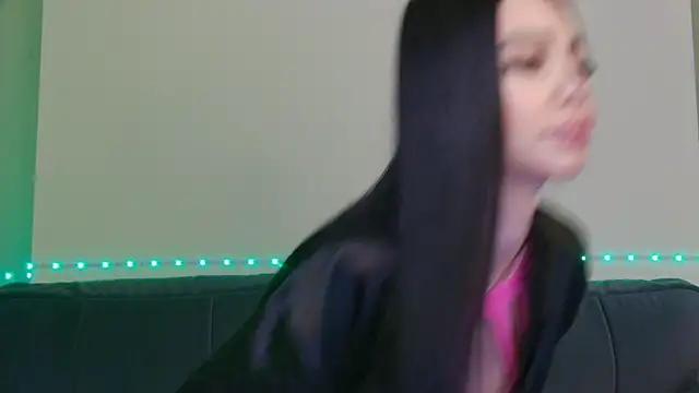 Snapshot of OnlyXandra chatting on March 3, 2025, 7:10 am OnlyXandra online show from March 3, 2025, 7:10 am