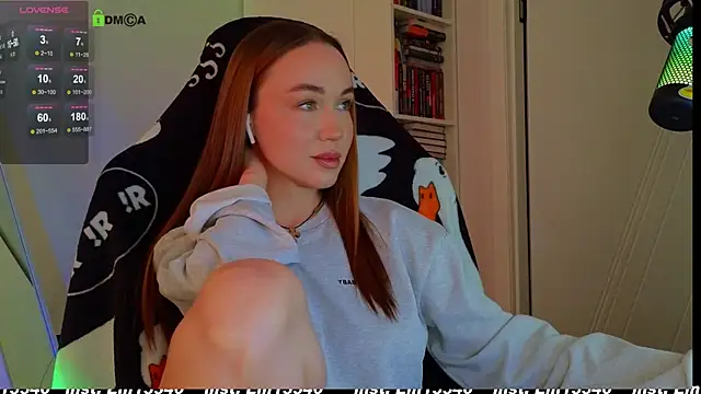 Emili1- online show from December 18, 2024, 12:18 pm